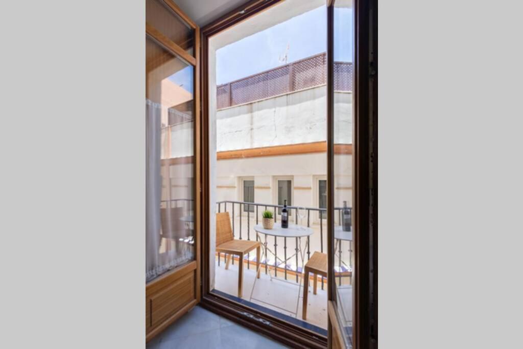 Hernando Colon Deluxe Suite By Valcambre เซบีญา ภายนอก รูปภาพ