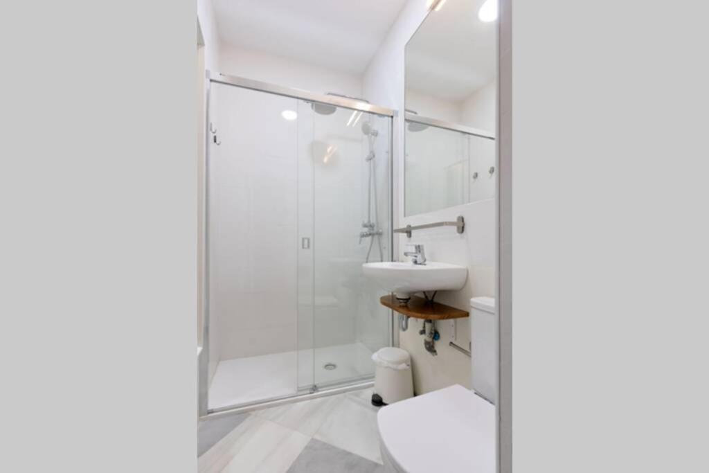 Hernando Colon Deluxe Suite By Valcambre เซบีญา ภายนอก รูปภาพ